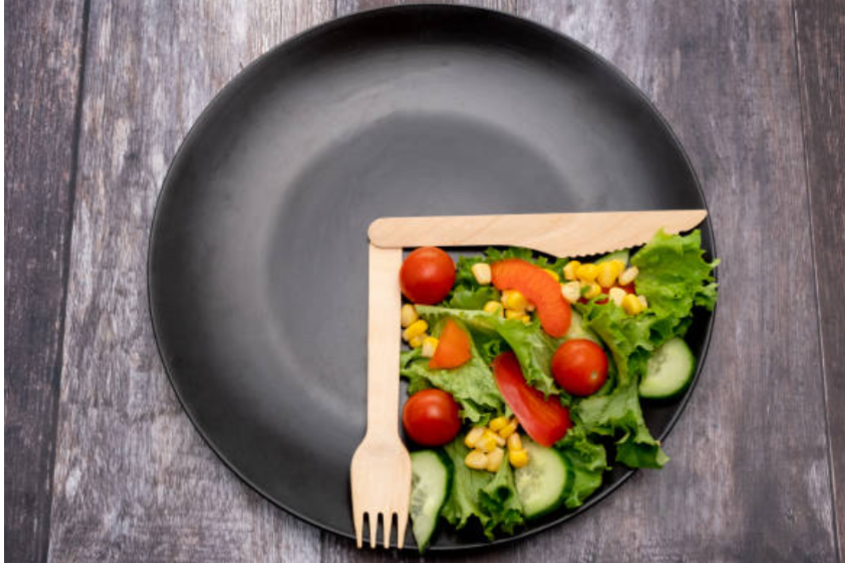 Intermittent Fasting Demystified: Protocols, Benefits, and How It Aids Weight Management