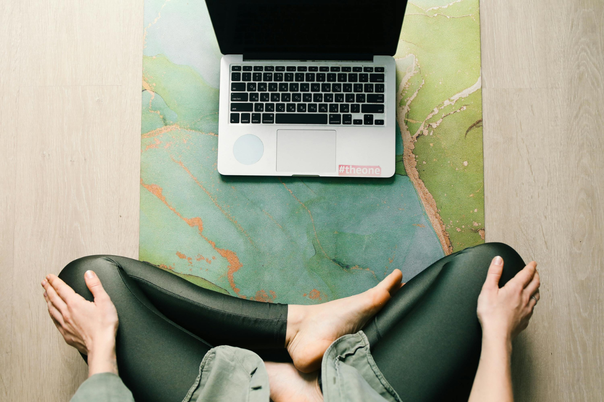 Digital Stress & Doomscrolling Detox: Reclaiming Your Focus and Calm in an Always-On World